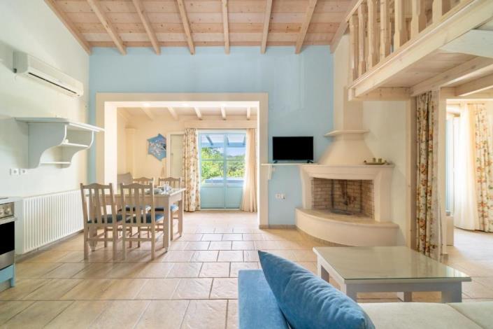 Image No.16-2 Bed Farmhouse for sale