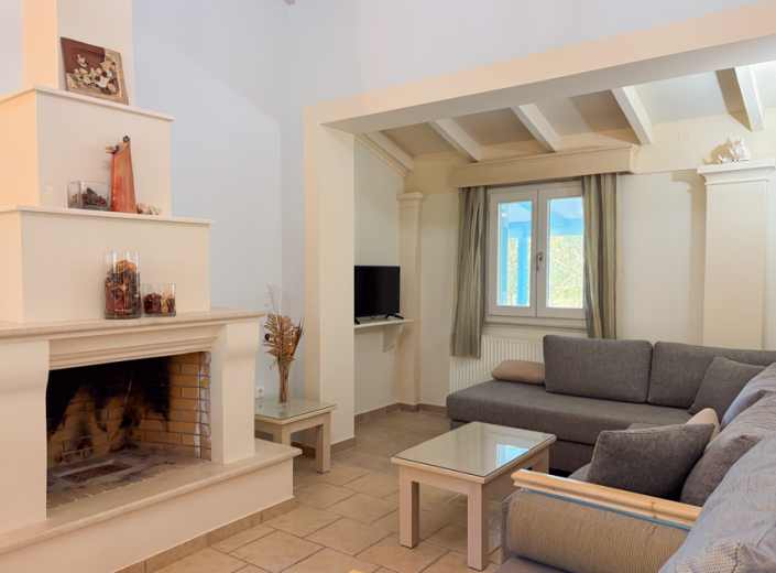 Image No.24-2 Bed Farmhouse for sale