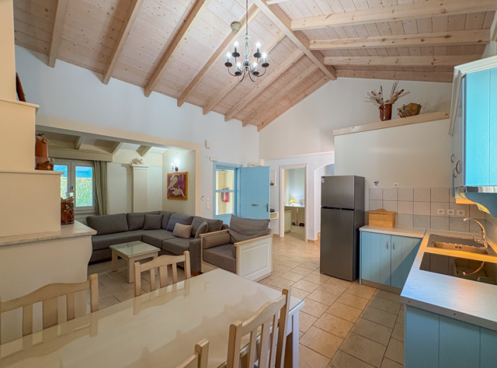 Image No.20-2 Bed Farmhouse for sale