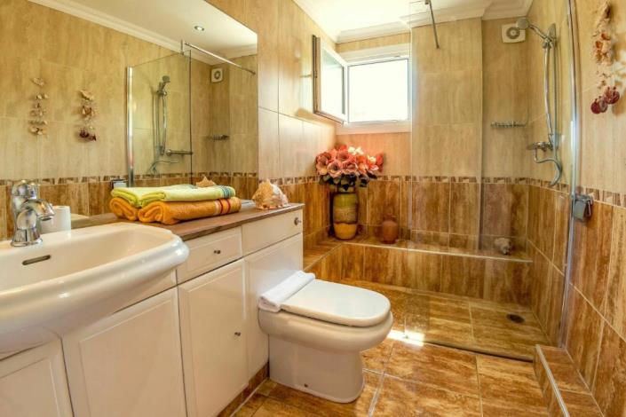 Image No.29-4 Bed Villa for sale