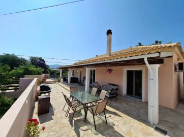 Charming-Renovated-Home-Just-Steps-from-the-Beach--The-Cwtch--Astrekeri--North-Corfu--7-