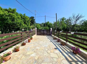 Charming-Renovated-Home-Just-Steps-from-the-Beach--The-Cwtch--Astrekeri--North-Corfu--24-
