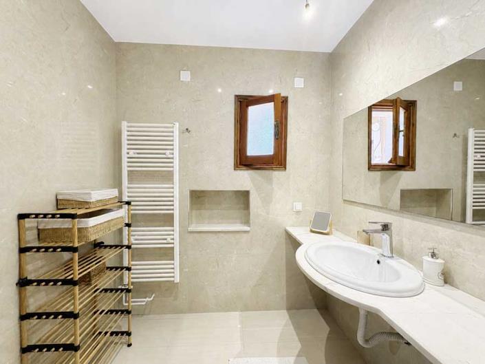 Image No.53-4 Bed Villa for sale