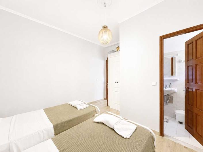 Image No.55-4 Bed Villa for sale