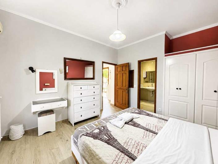 Image No.48-4 Bed Villa for sale