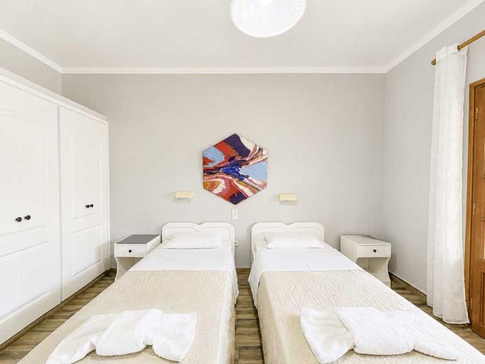 Image No.42-4 Bed Villa for sale