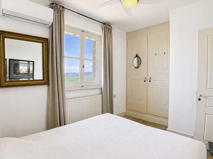 Image No.28-2 Bed Apartment for sale