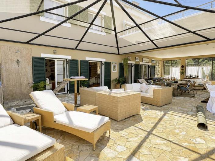 Image No.37-5 Bed Villa for sale