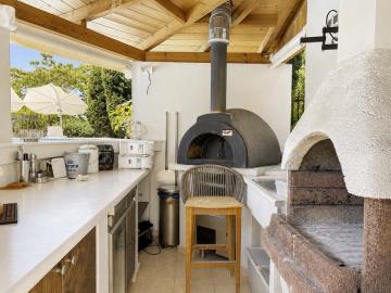Luxury-260-m--Villa-with-Guest-House--Jacuzzi-Pool---Full-Solar-System-in-Temploni--Central-Corfu--1-