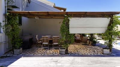 Luxury-260-m--Villa-with-Guest-House--Jacuzzi-Pool---Full-Solar-System-in-Temploni--Central-Corfu--11-