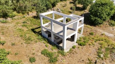 Spacious-Country-Estate-with-Two-Detached-Homes-on-8-000-m--of-Private-Land--36-