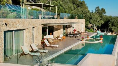Summer-Wine-Exclusive-Villa-with-Panoramic-Sea-Views-in-Spartylas--Corfu----4-200-000--3-