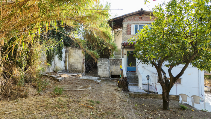 Image No.41-2 Bed House for sale