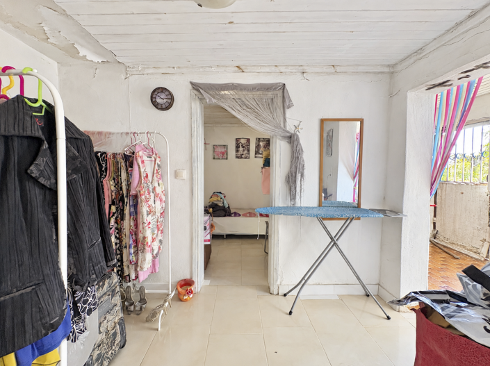 Image No.51-2 Bed House for sale