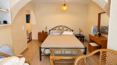 Neatly-made-beige-bed