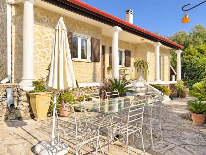 Image No.5-3 Bed House for sale