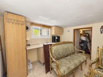3d93ae46-5180-42da-92eb-063883f8b40f