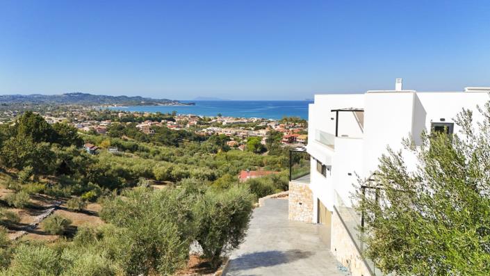 Image No.18-4 Bed Villa / Detached for sale