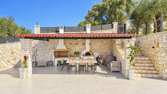 Image No.13-4 Bed Villa / Detached for sale