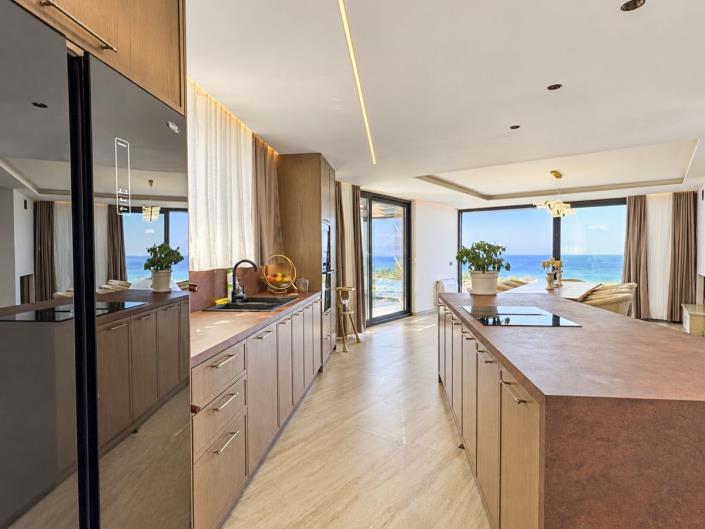 Image No.24-4 Bed Villa / Detached for sale
