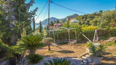 Detached-Two-Bedroom-Bungalow-with-Panoramic-Sea-Views--Perama----350-000--13-