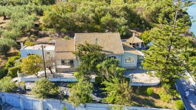 Seafront-Villa-with-Private-Pool---Direct-Sea-Access--Astrakeri--Corfu----1-200-000--17-