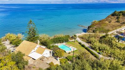 Seafront-Villa-with-Private-Pool---Direct-Sea-Access--Astrakeri--Corfu----1-200-000--22-