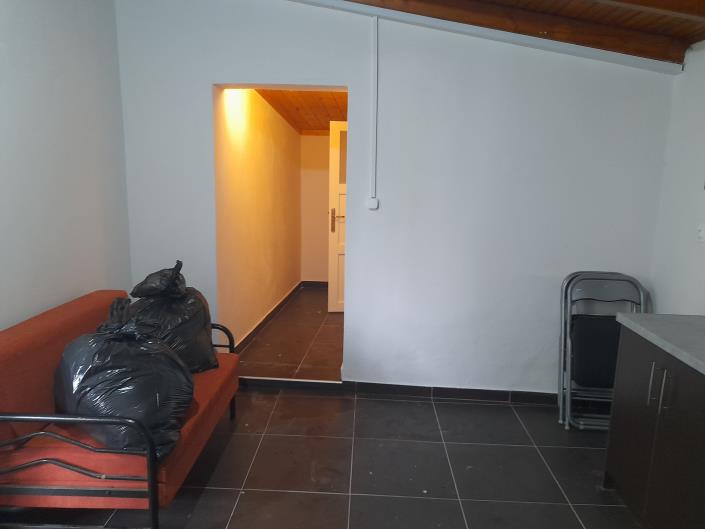 Image No.16-1 Bed House for sale