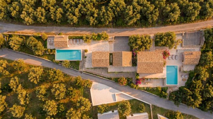 Image No.4-8 Bed Land for sale