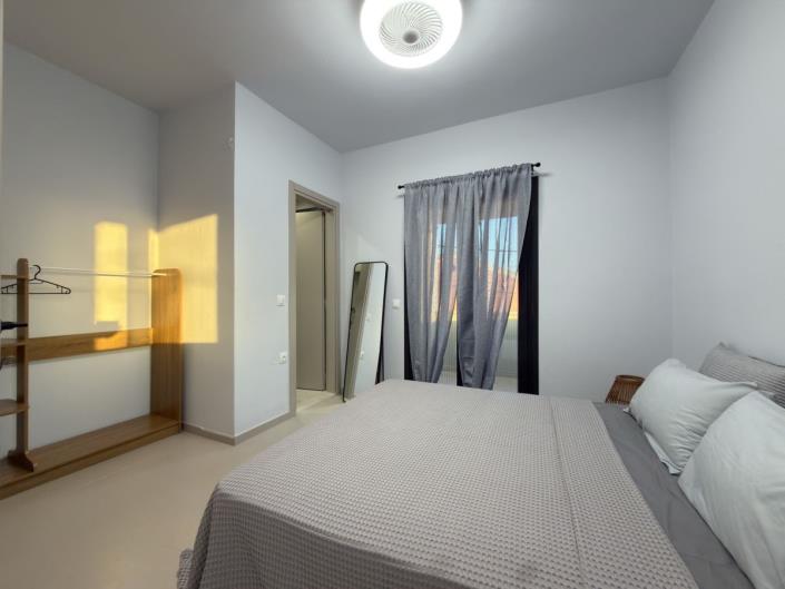 Image No.40-3 Bed Maisonette for sale