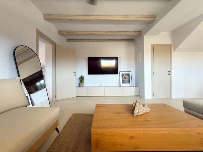 Image No.16-3 Bed Maisonette for sale