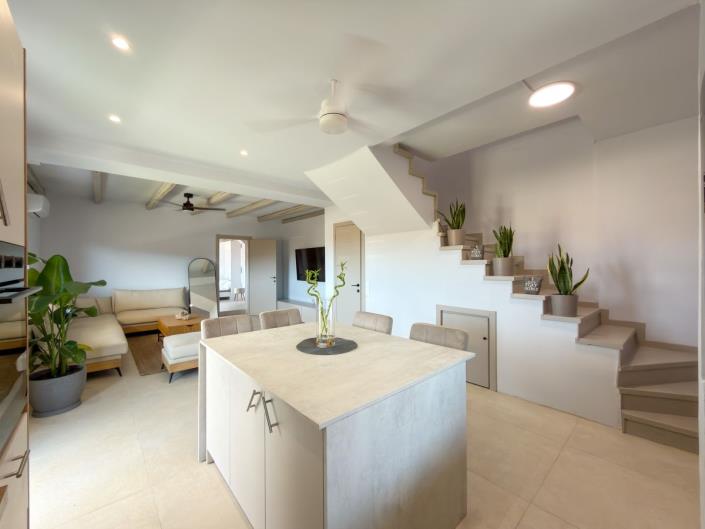 Image No.23-3 Bed Maisonette for sale