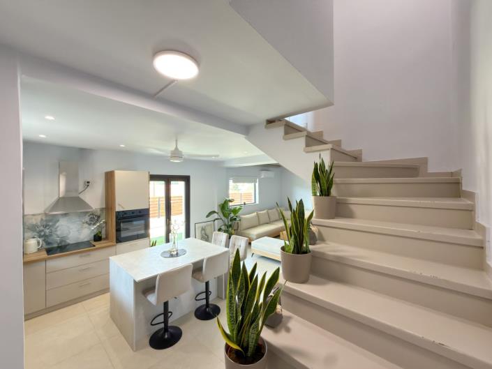 Image No.19-3 Bed Maisonette for sale