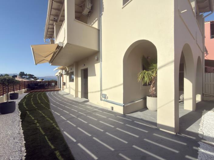Image No.6-3 Bed Maisonette for sale