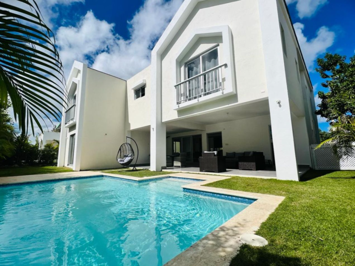 Image No.1-Maison / Villa de 4 chambres à vendre à Punta Cana