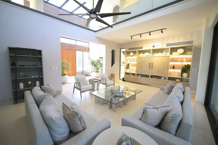 Image No.1-5 Bed House/Villa for sale