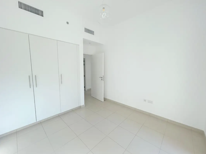 Image No.15-3 Bed Apartment for sale