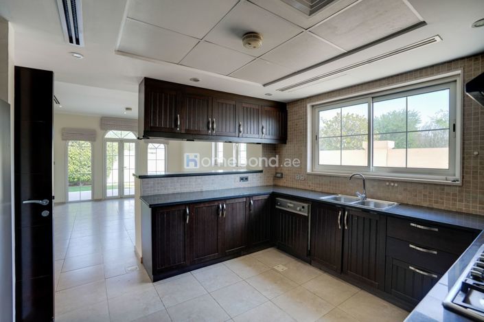 Image No.13-3 Bed Villa for sale