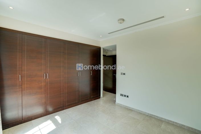 Image No.19-3 Bed Villa for sale