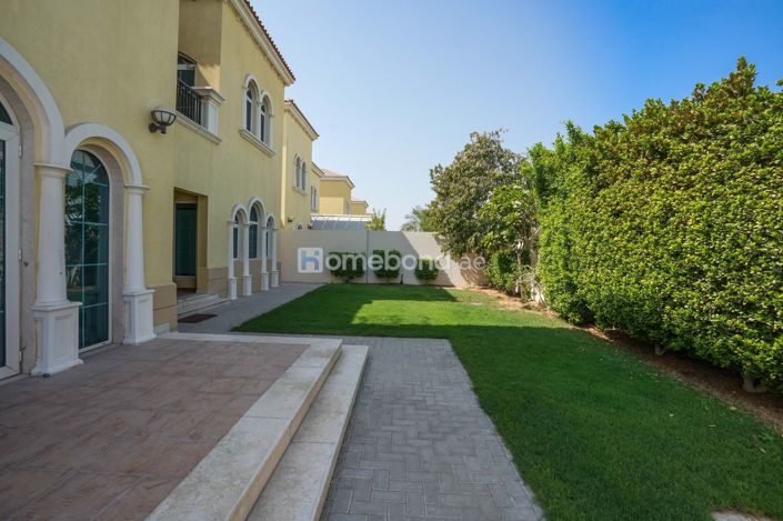 Image No.2-3 Bed Villa for sale