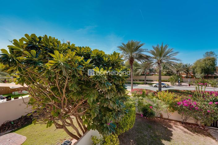 Image No.16-3 Bed Townhouse for sale