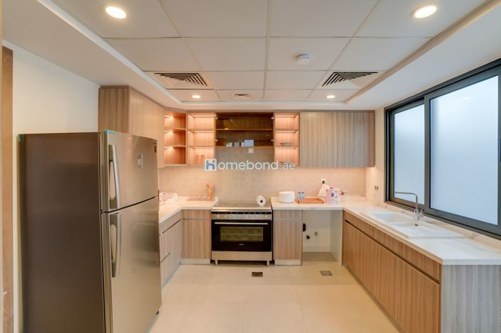 Image No.10-4 Bed Villa for sale