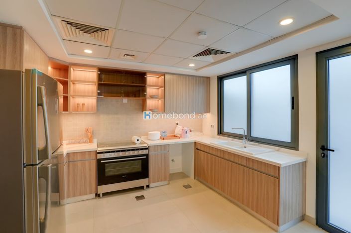 Image No.16-7 Bed Villa for sale