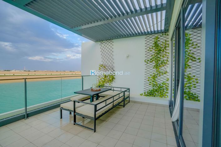 Image No.4-7 Bed Villa for sale