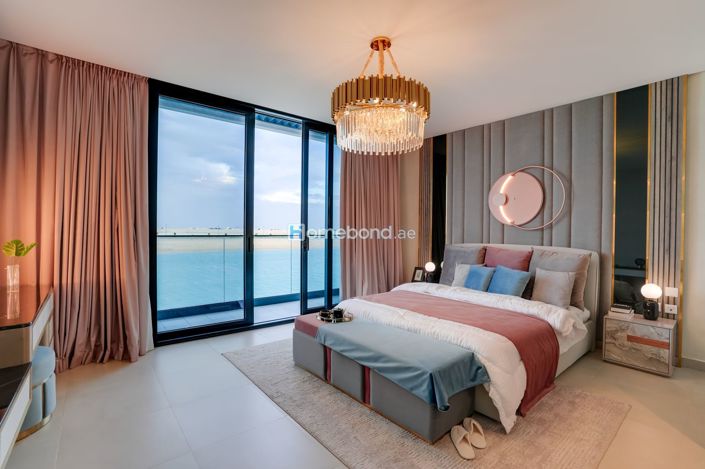 Image No.7-7 Bed Villa for sale