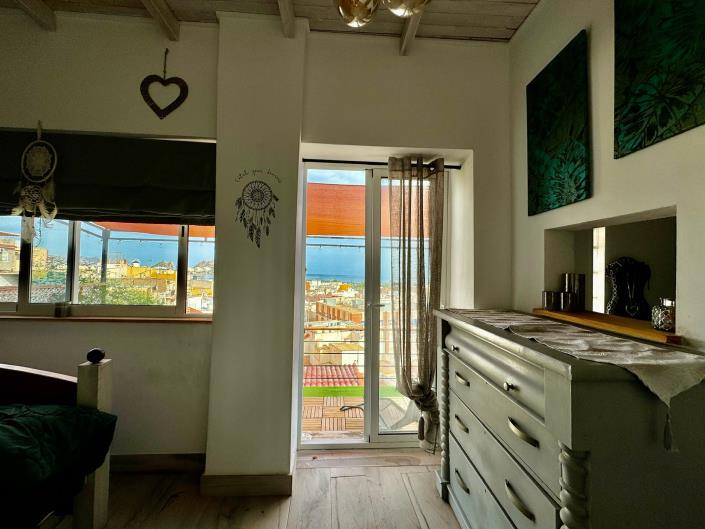 Image No.6-3 Bed Duplex for sale