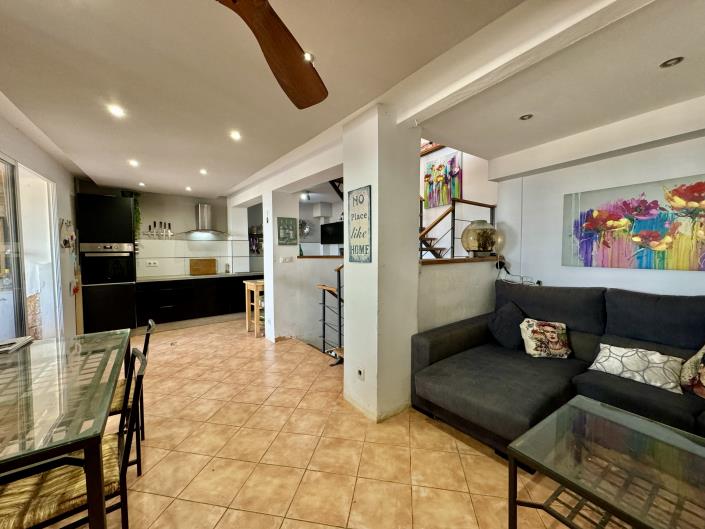 Image No.14-3 Bed Duplex for sale