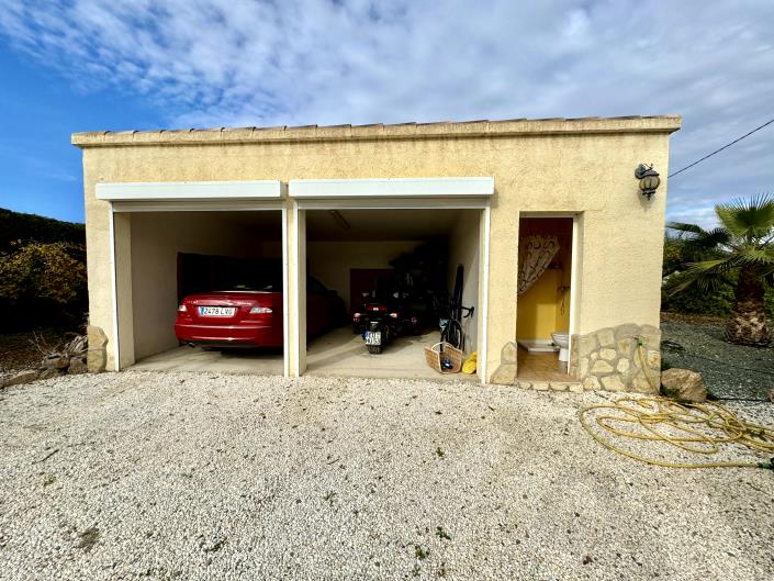 Image No.53-3 Bed Chalet for sale