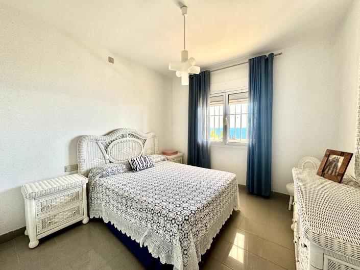 Image No.16-3 Bed House for sale