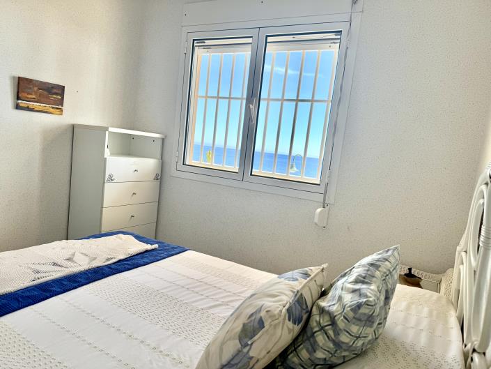 Image No.21-3 Bed House for sale